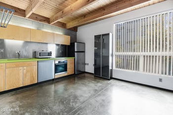 727 Portland St #32, Phoenix, AZ 85006