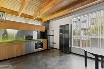 727 Portland St #32, Phoenix, AZ 85006