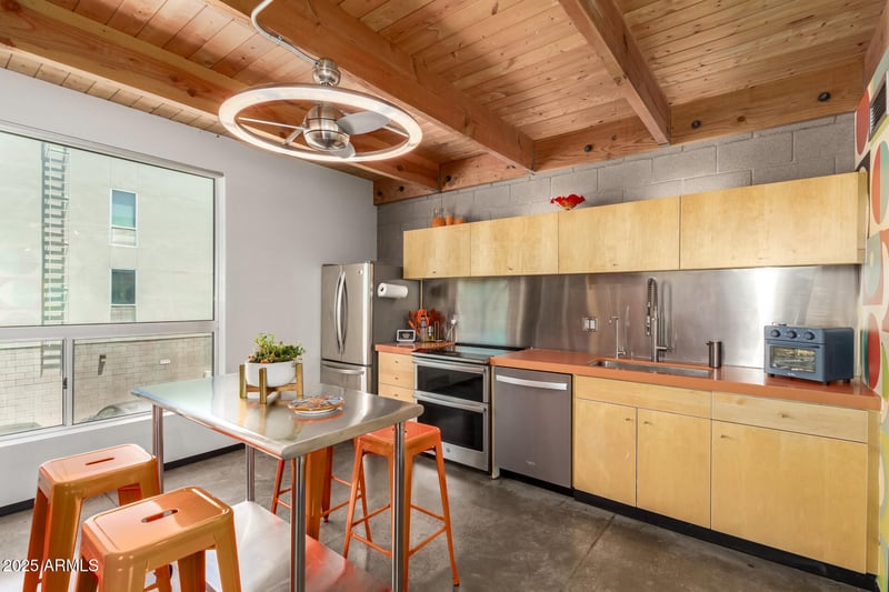 727 Portland St #6, Phoenix, AZ 85006