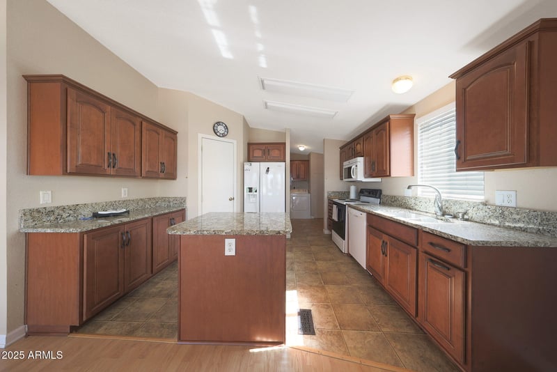 7271 Juanita Ave, Mesa, AZ 85209