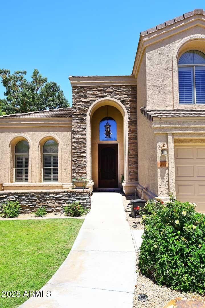 7272 Crystal Rd, Glendale, AZ 85308