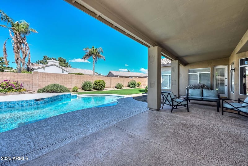 7274 Donald Dr, Glendale, AZ 85310