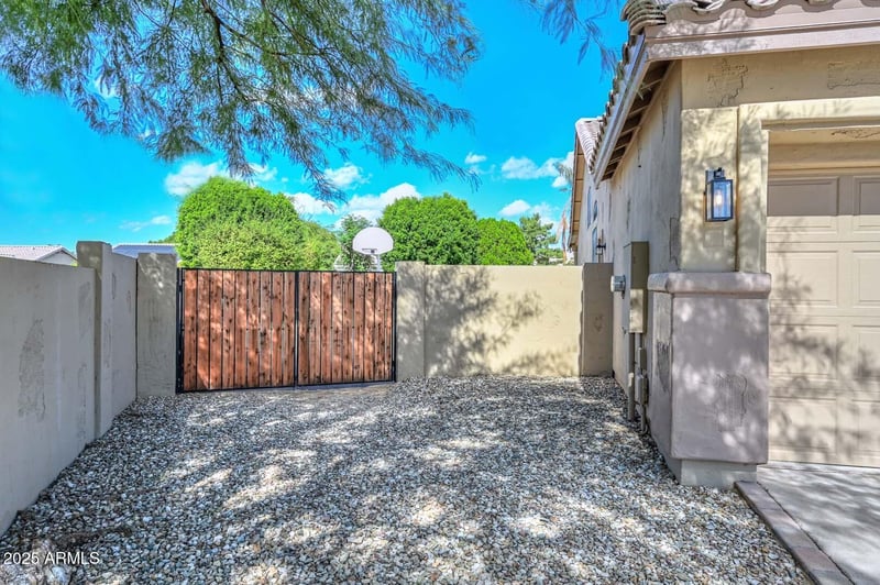 7274 Donald Dr, Glendale, AZ 85310