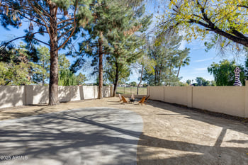 7276 Oraibi Dr, Glendale, AZ 85308