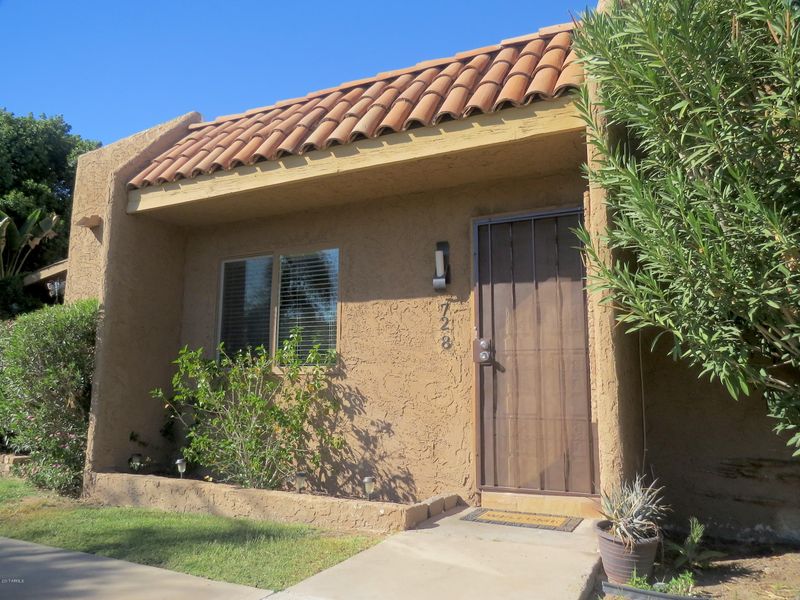 728 E Cochise Dr, Phoenix, AZ 85020