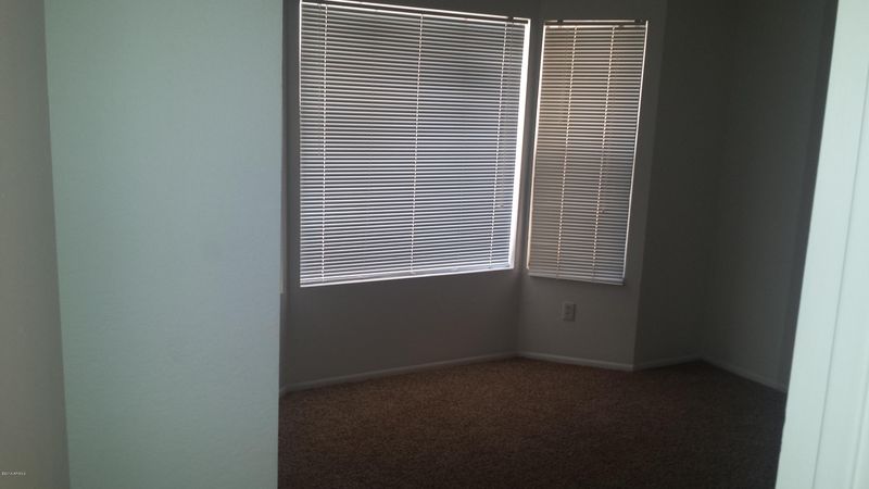 728 W Summit Pl, Chandler, AZ 85225