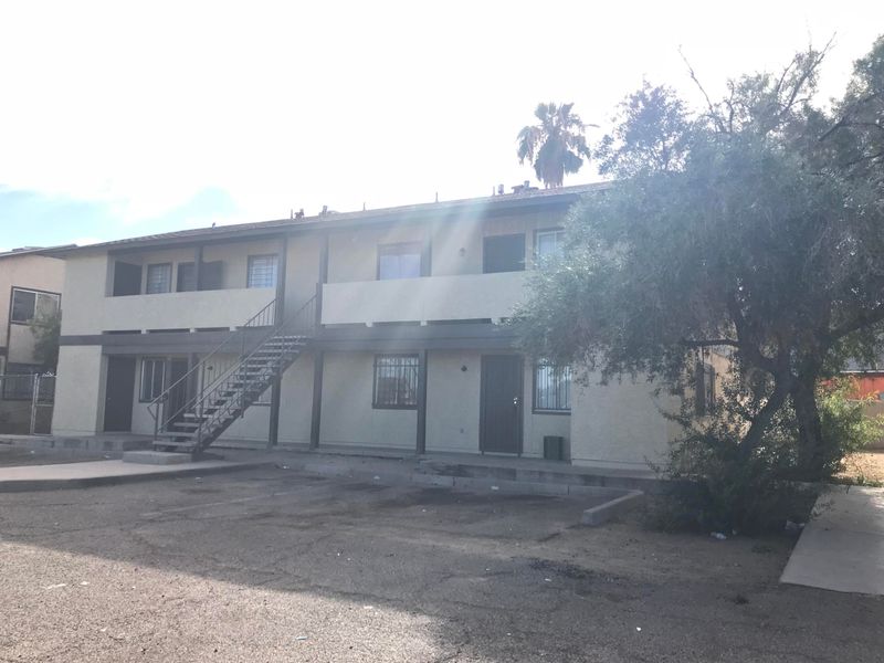729 E Hazel Dr, Phoenix, AZ 85042