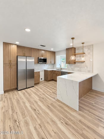729 E Huber St, Mesa, AZ 85203