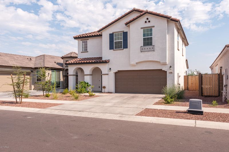 730 E Constance Way, Phoenix, AZ 85042