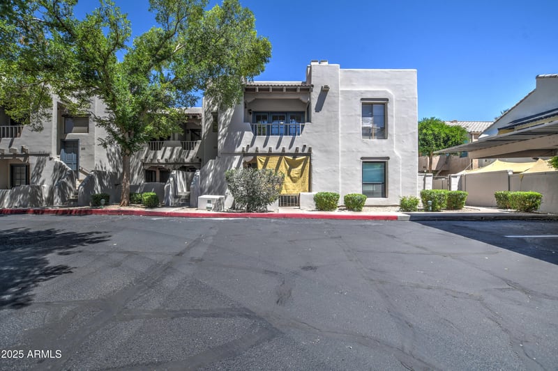 7300 Dreamy Draw Dr #202, Phoenix, AZ 85020