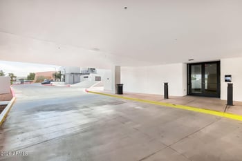 7300 Earll Dr #1016, Scottsdale, AZ 85251