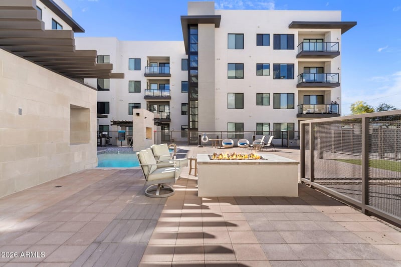 7300 E Earll Dr #1018, Scottsdale, AZ 85251