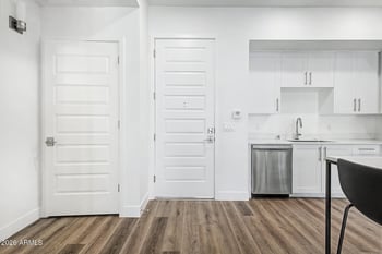 7300 E Earll Dr #2017, Scottsdale, AZ 85251