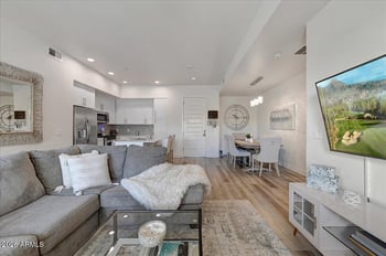 7300 Earll Dr #1013, Scottsdale, AZ 85251