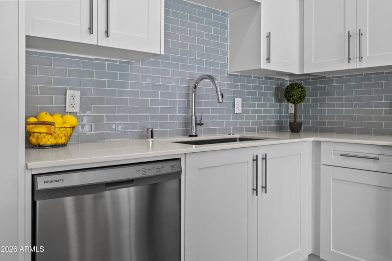 7300 Earll Dr #1022, Scottsdale, AZ 85251