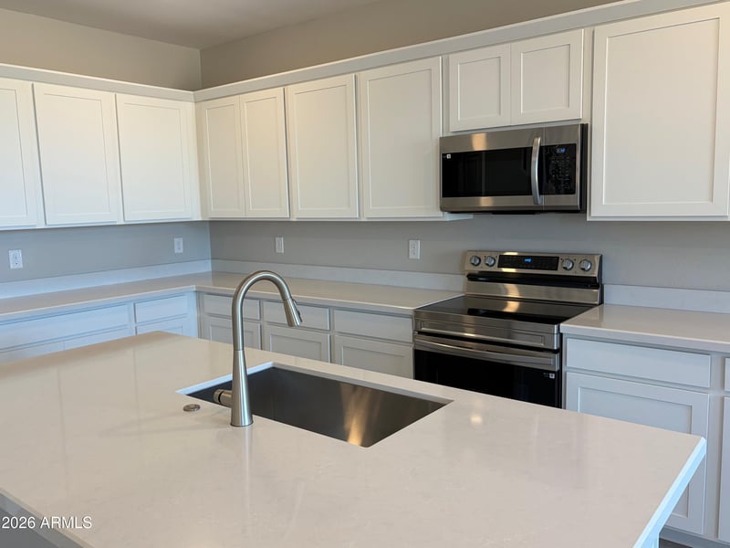 7300 Hackamore Ln, San Tan Valley, AZ 85143