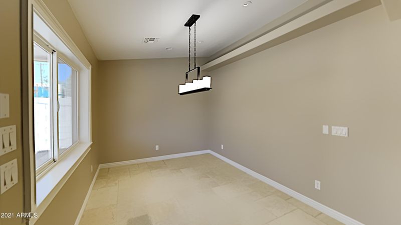 7300 N 16th Pl, Phoenix, AZ 85020