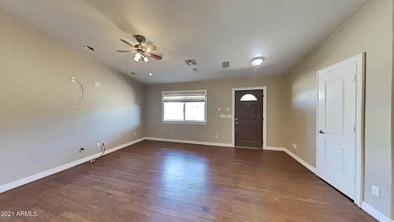 7300 N 16th Pl, Phoenix, AZ 85020