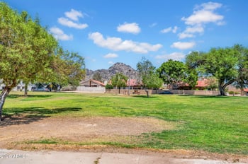 7300 Dreamy Draw Dr #213, Phoenix, AZ 85020