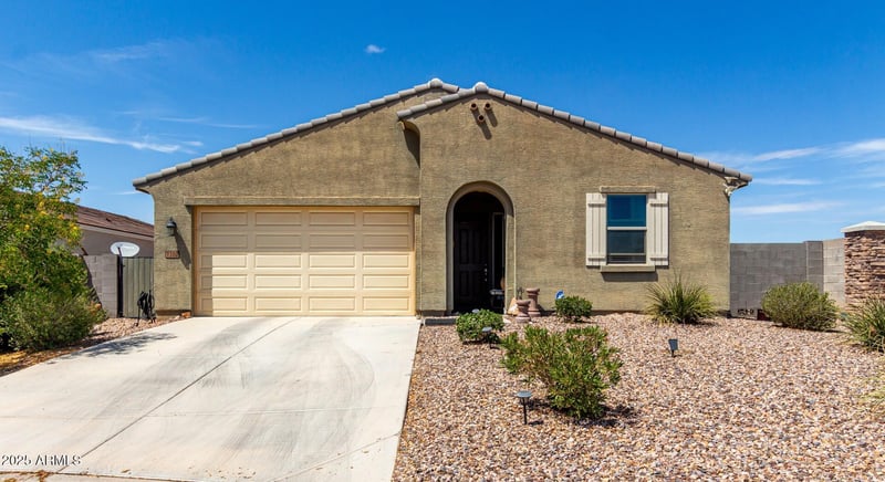 7300 Peacock Ct, San Tan Valley, AZ 85143