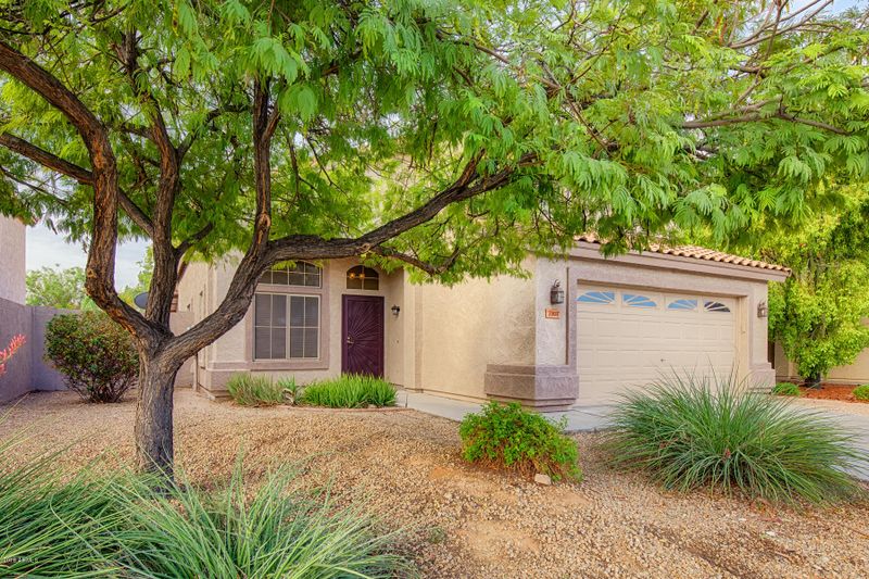 7301 W Mohawk Ln, Glendale, AZ 85308