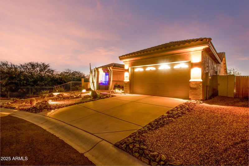 7302 Minton Cir, Mesa, AZ 85207