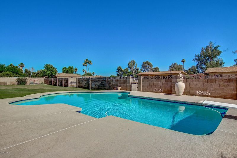 7303 W Saint John Rd, Glendale, AZ 85308