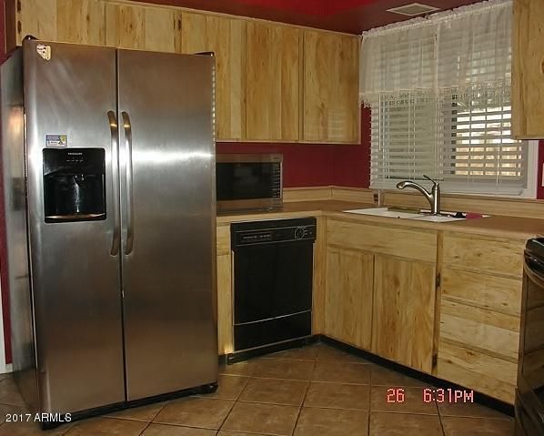 7304 N 43rd Dr, Glendale, AZ 85301