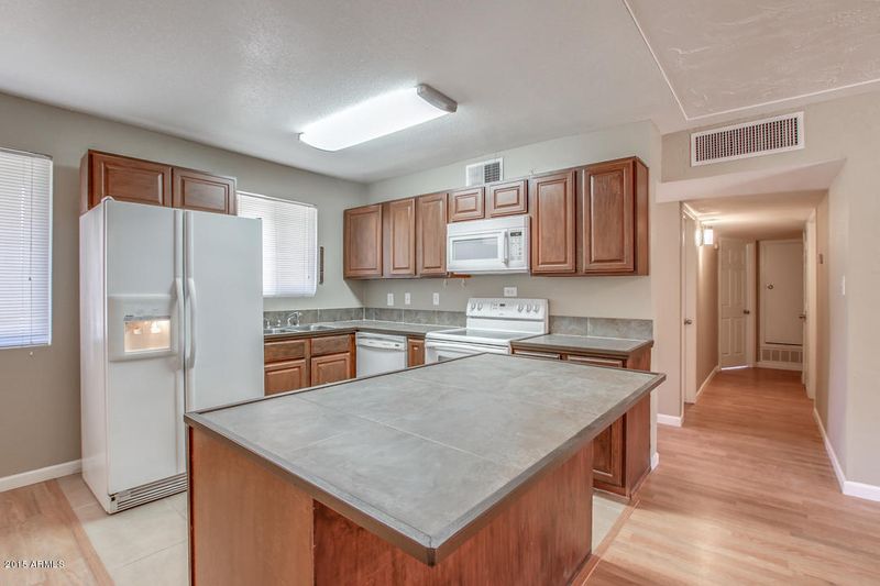 7305 N 23rd Ave, Phoenix, AZ 85021