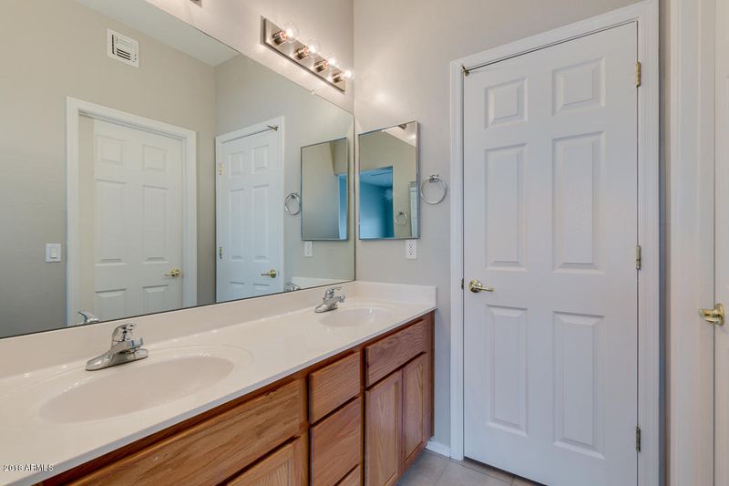 7305 S 13th Way, Phoenix, AZ 85042
