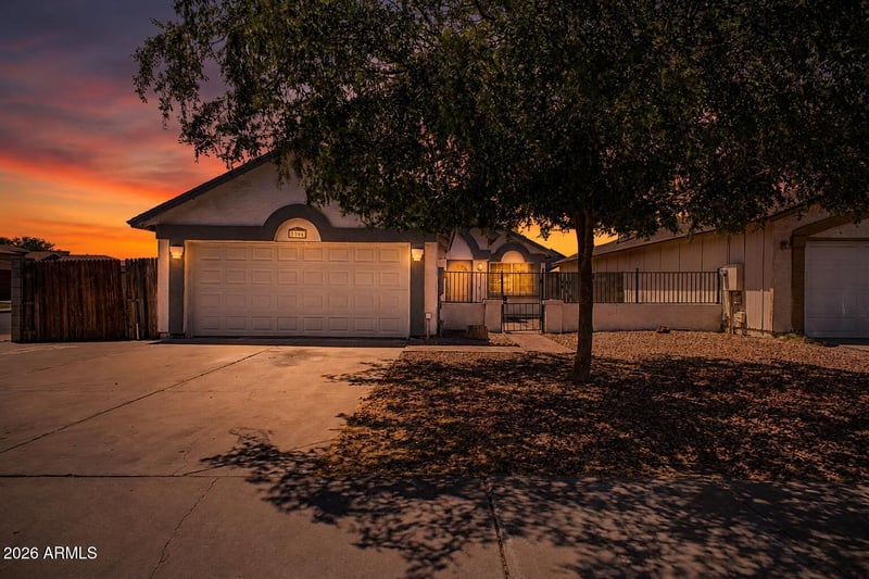 7306 N 69th Ave, Glendale, AZ 85303