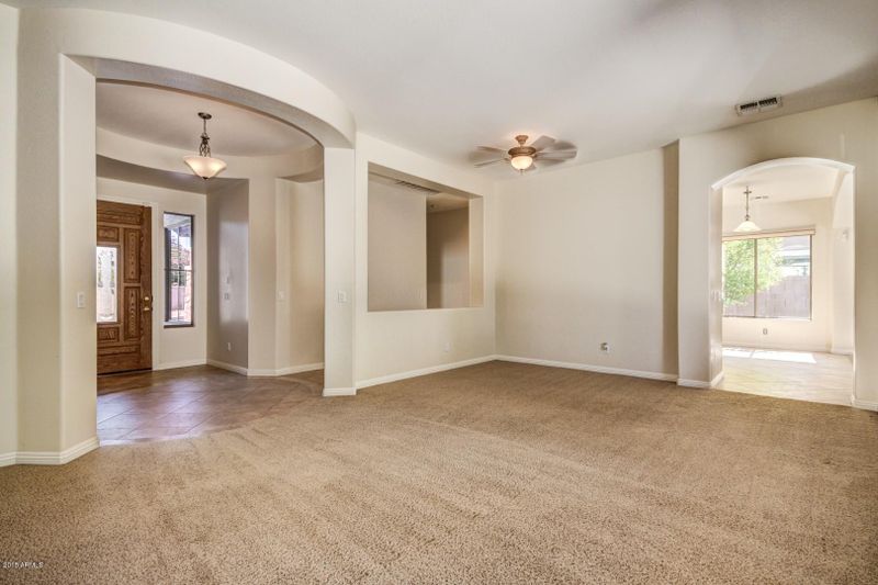 7306 N 86th Ln, Glendale, AZ 85305