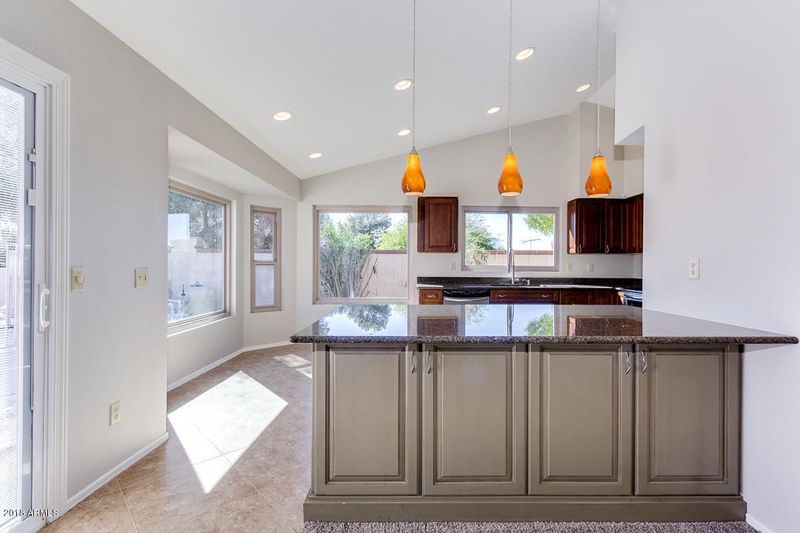 7307 E Ivyglen St, Mesa, AZ 85207