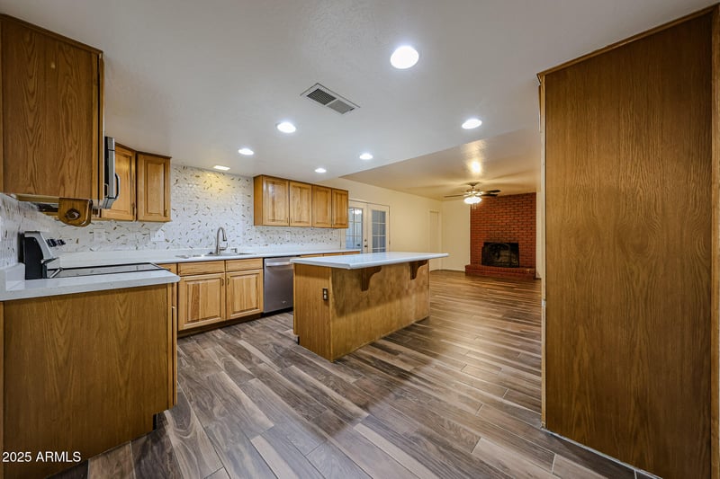731 Oracle St, Mesa, AZ 85203