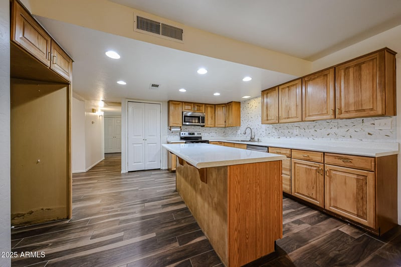 731 Oracle St, Mesa, AZ 85203