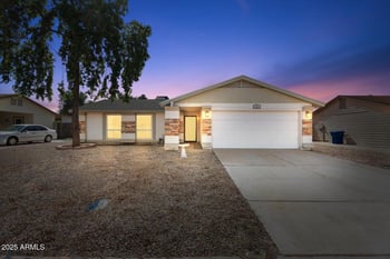 731 Palomino Dr, Chandler, AZ 85225