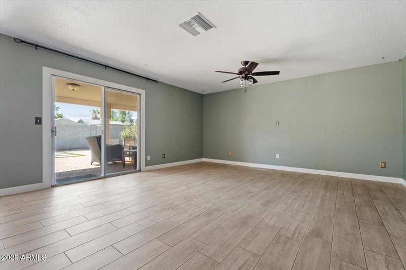 731 Palomino Dr, Chandler, AZ 85225