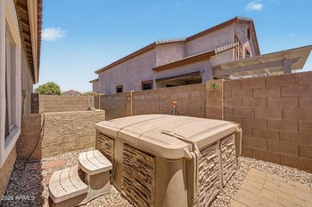 731 Mesquite Tree Ln, San Tan Valley, AZ 85143