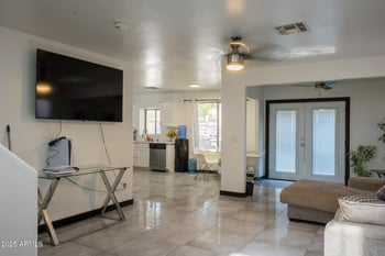 7312 Ocotillo Rd, Glendale, AZ 85303