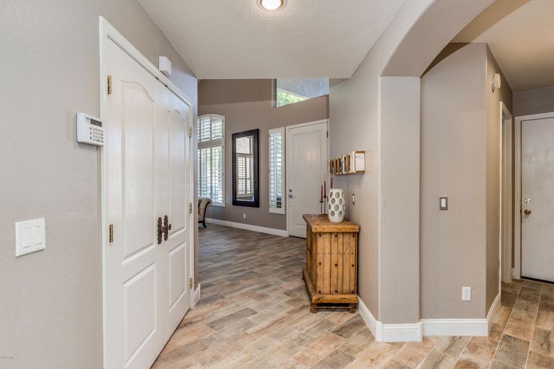 7313 E Tailfeather Dr, Scottsdale, AZ 85255