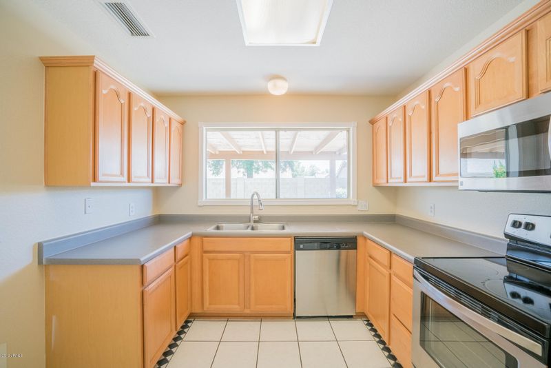 7313 W Georgia Ave, Glendale, AZ 85303
