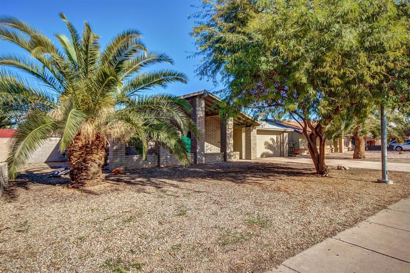 7316 W Bethany Home Rd, Glendale, AZ 85303