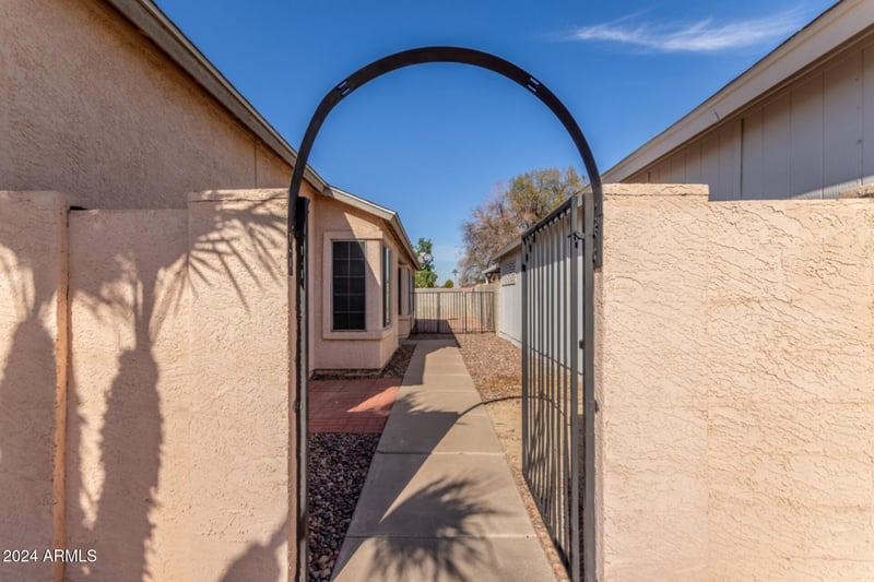7318 Greer Ave, Peoria, AZ 85345