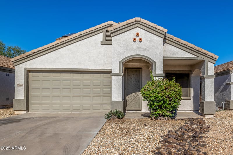 7319 56th Dr, Laveen, AZ 85339