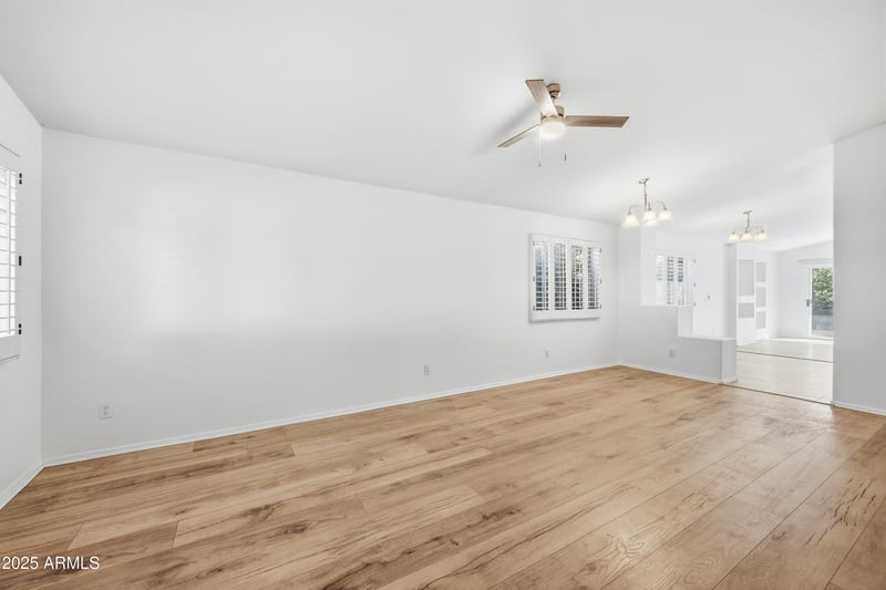 7319 Eugie Ave, Peoria, AZ 85381