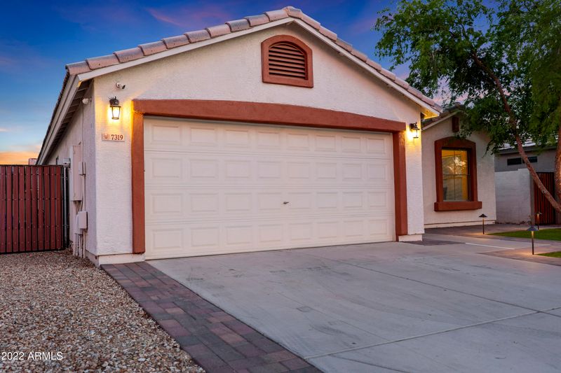 7319 W Cordes Rd, Phoenix, AZ 85043