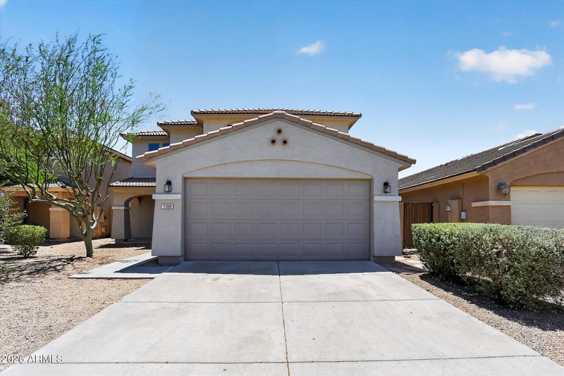 7319 Magdalena Ln, Laveen, AZ 85339