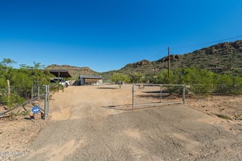 732 Honda Bow Rd, Phoenix, AZ 85086