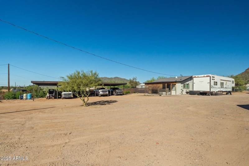 732 Honda Bow Rd, Phoenix, AZ 85086