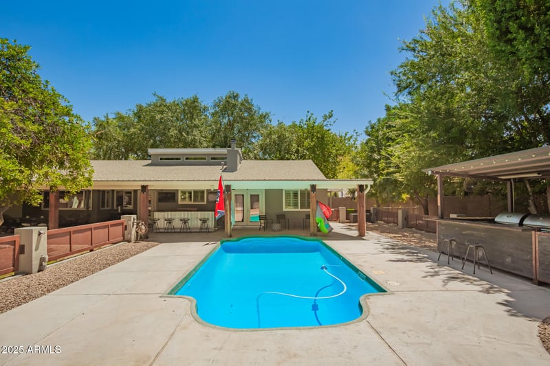 732 Redfield Rd, Gilbert, AZ 85234